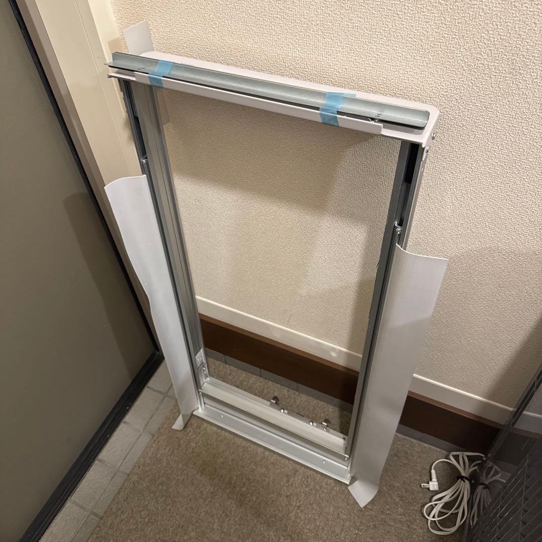 使用少ない美品♪ 2021年購入　リモコン有り　窓用エアコン　コイズミ　 冷房