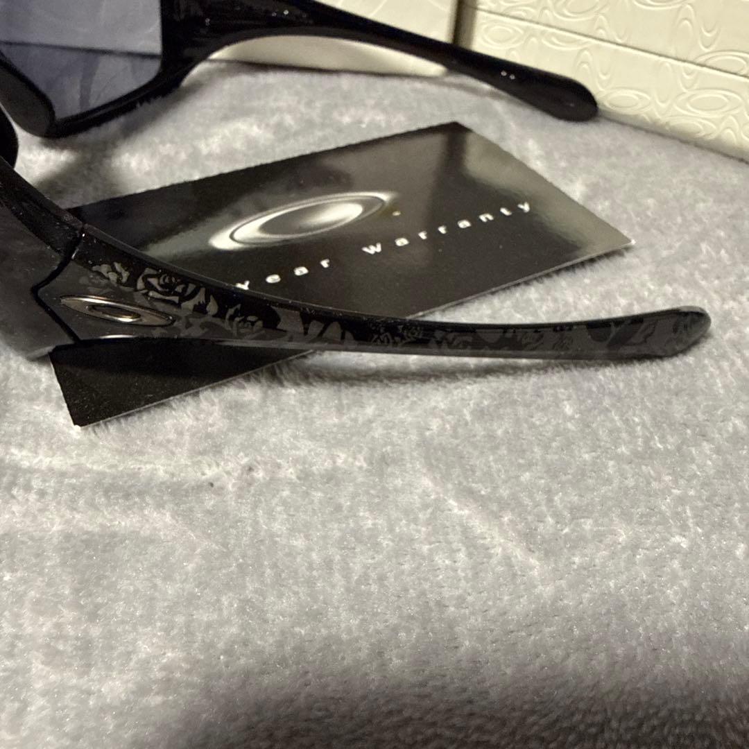 Oakley One Year Warranty ブラック サングラス