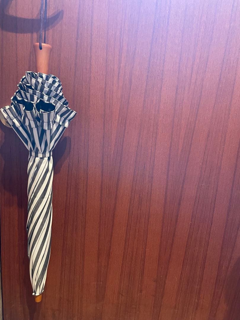 サンバリア100 日傘　ストライプ　フリル