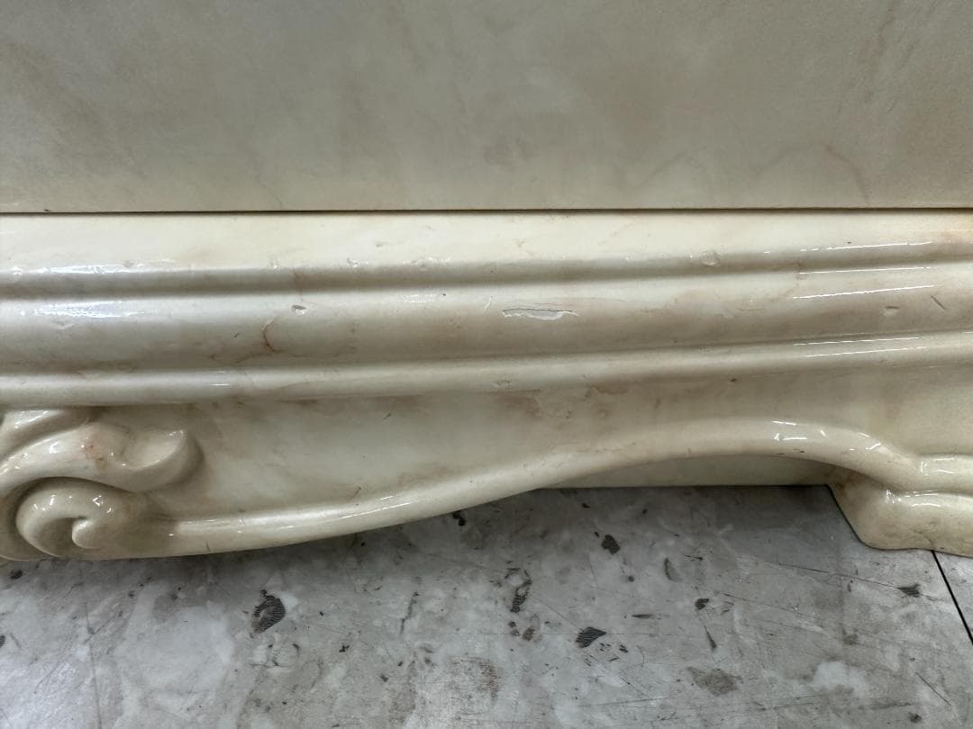 サルタレッリ　アマルフィ　キャビネット　ローボード　ロココ調　アイボリー