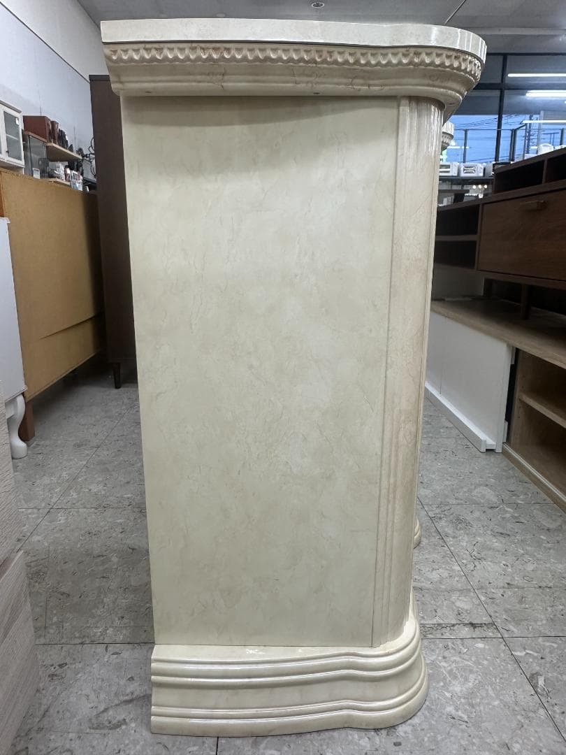 サルタレッリ　アマルフィ　キャビネット　ローボード　ロココ調　アイボリー