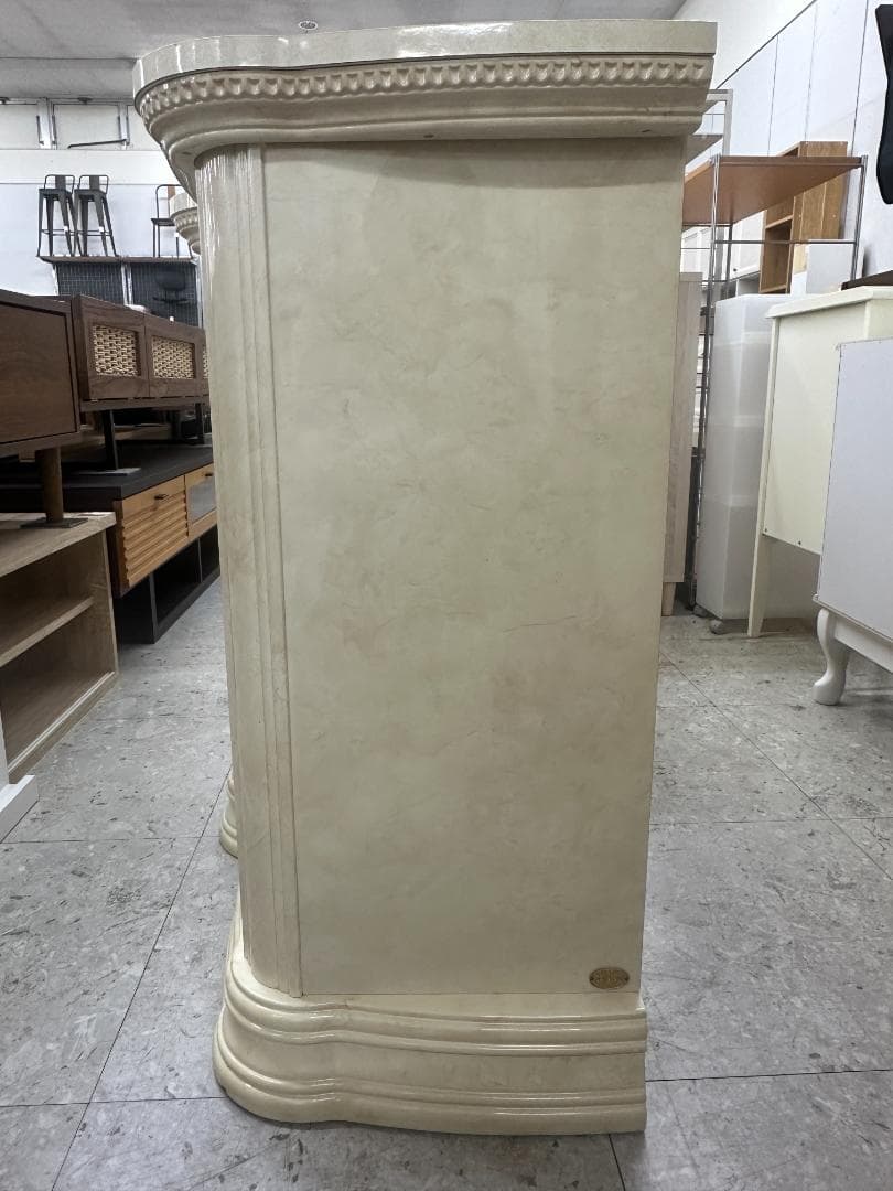 サルタレッリ　アマルフィ　キャビネット　ローボード　ロココ調　アイボリー