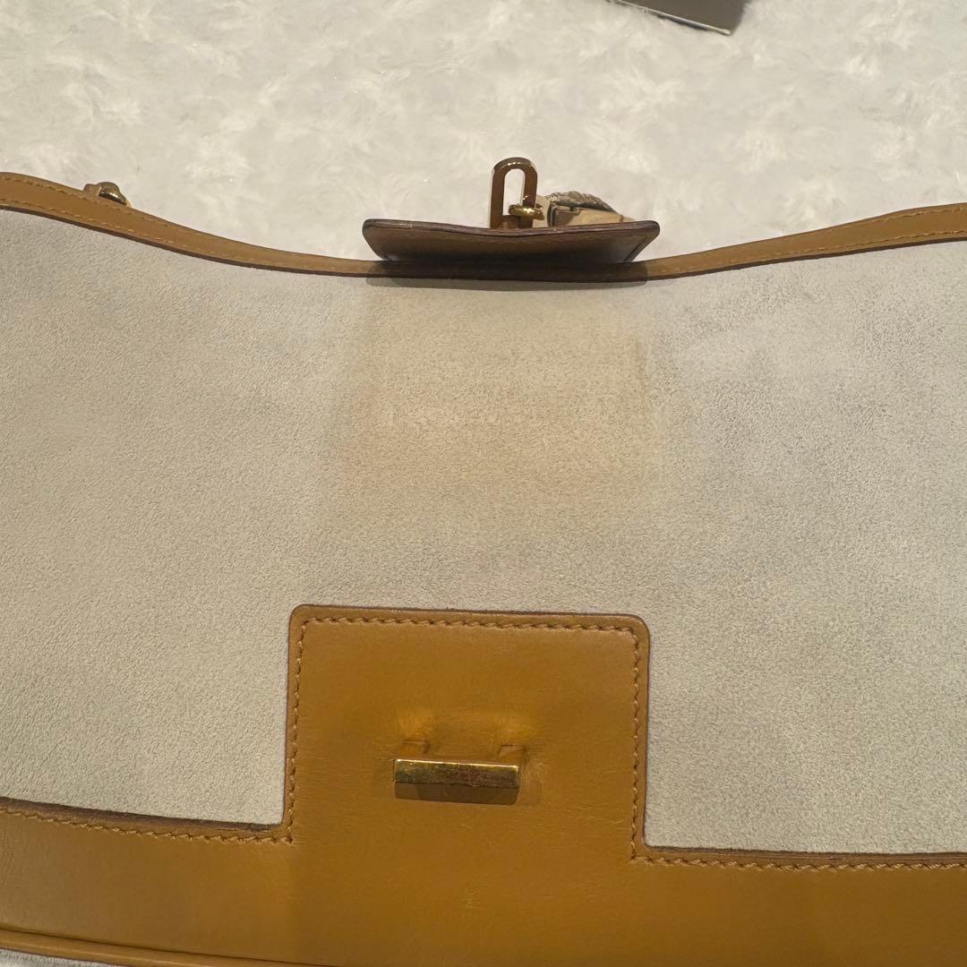 【希少✨】グッチ タイガーヘッド チェーン ショルダーバッグ