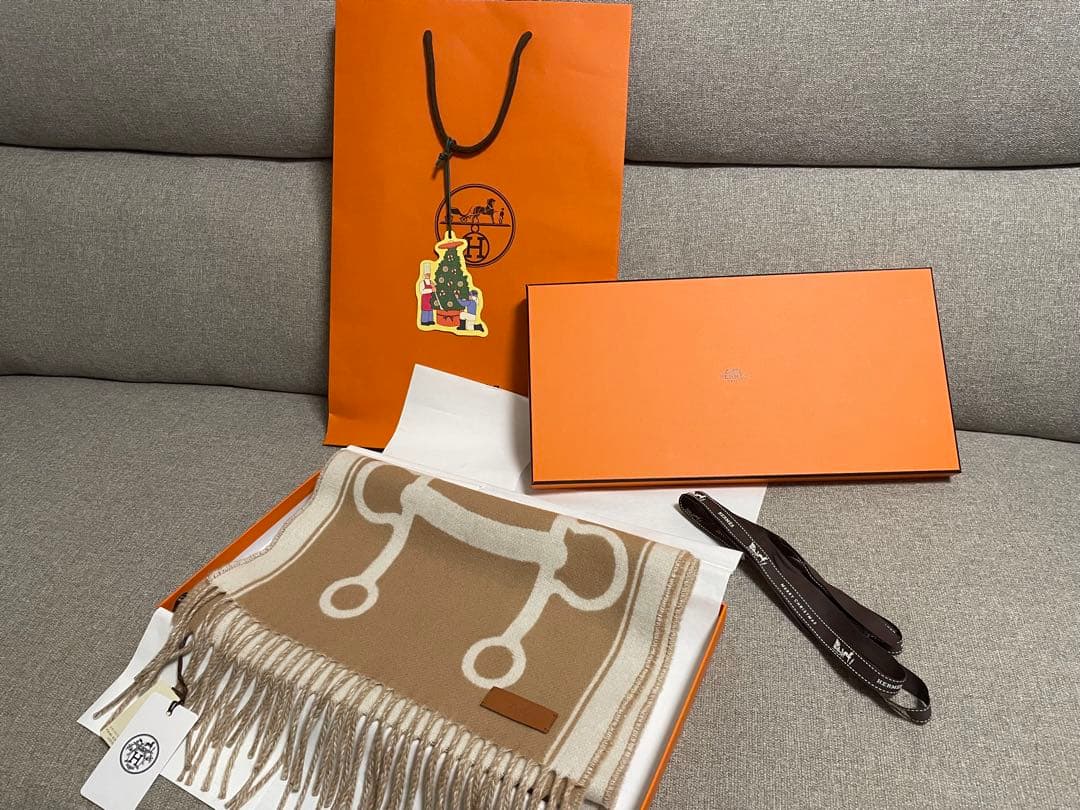 HERMES マフラー　クリスマスギフト