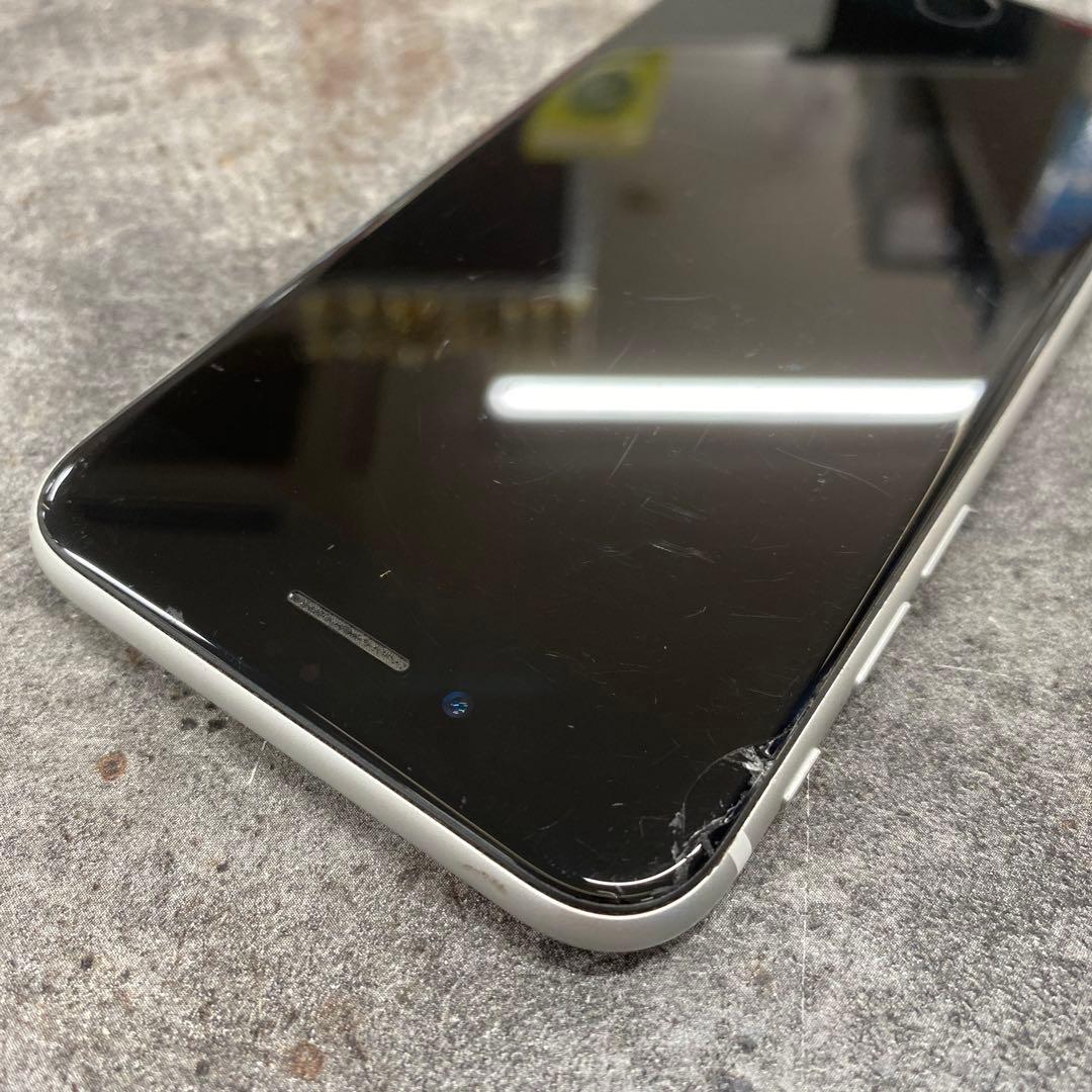 タ*ア様 iPhone SE（第2世代） 64GB ホワイト