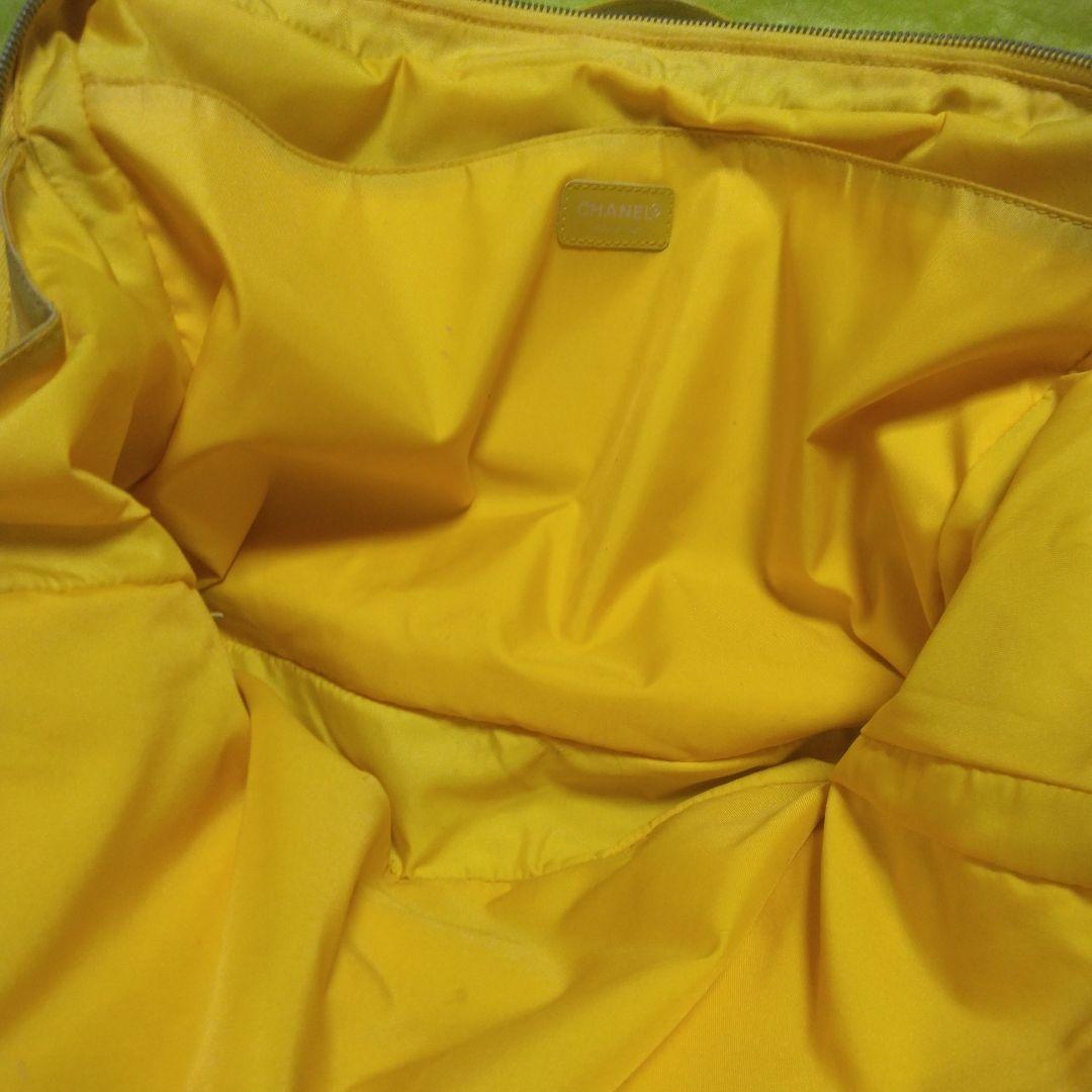 CHANELニュートラベルライン　ビジネスバッグ・ハンドバッグ《レア色イエロー》