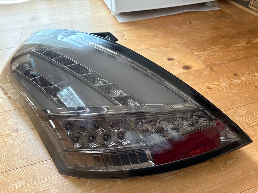 ZC32S スイフトスポーツ LEDテールランプ（ブラックスモーク）