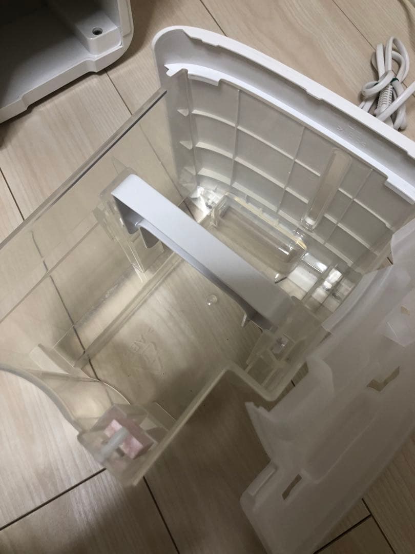 pupuさま専用 シャープ 2024年製 衣類乾燥除湿機 CV-RH140-W