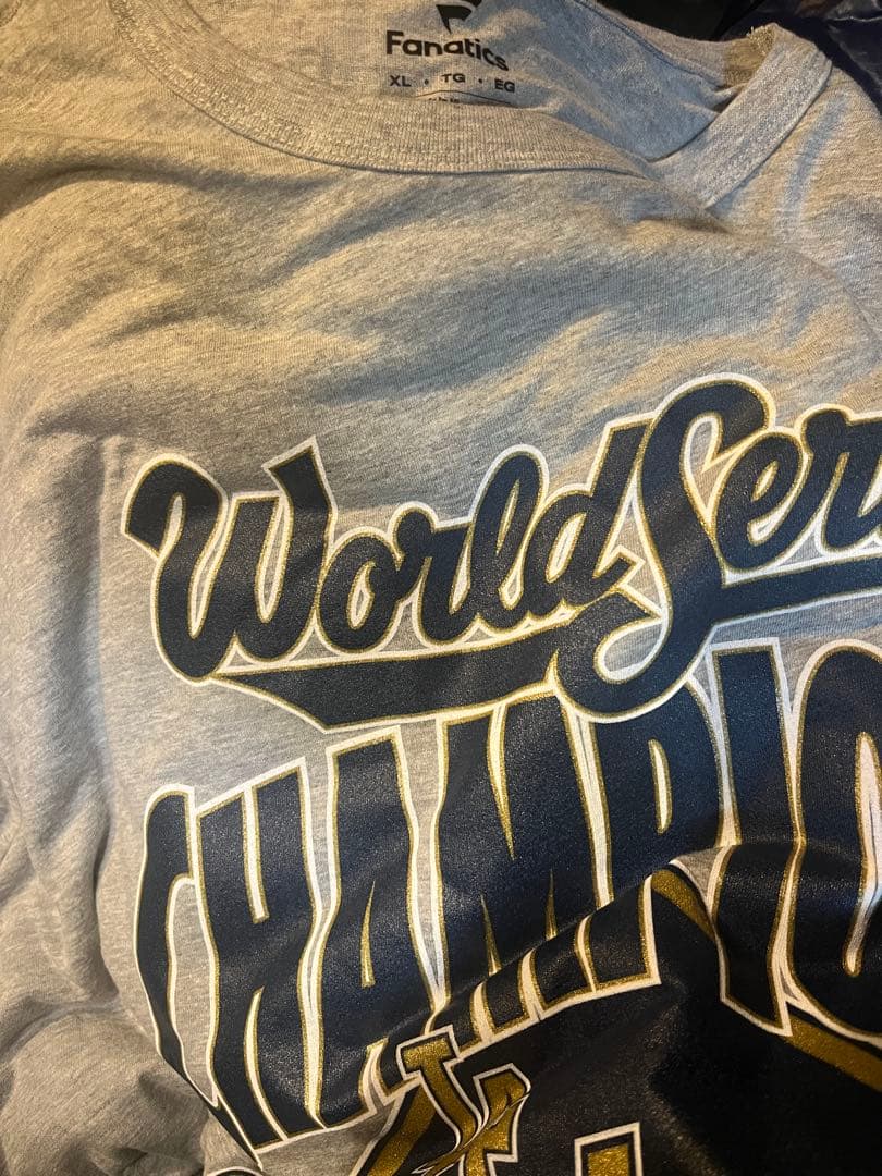 Dodgers 2025年ワールドシリーズチャンピオンTシャツ XL