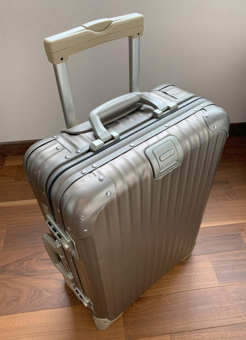 【豆太郎さま専用】RIMOWA TOPAS チタニウム 2輪キャリーケース S