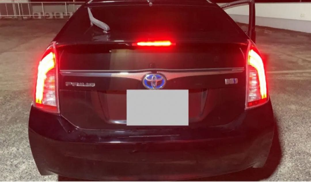 30プリウス　全灯化テールランプ　スモーク