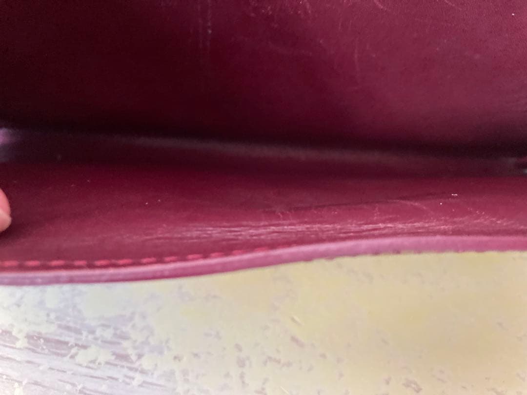 ルイヴィトン ヴェルニ ポルトフォイユ サラ 長財布 (商品説明必読　訳あり)