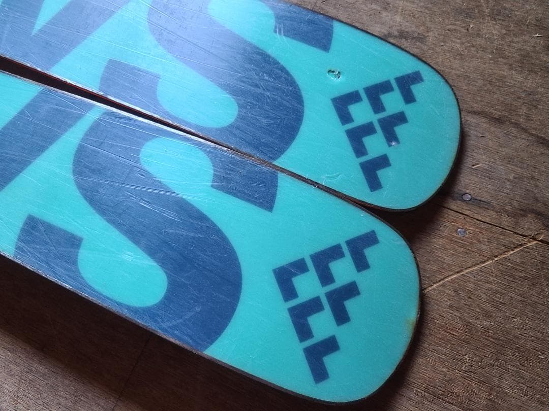 スキー 178.3 BLACK CROWS ATRIS 10.8