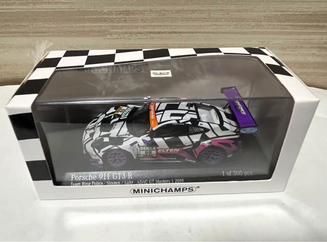 PMA 1/43 ポルシェ911 991-2 GT3-R IRON FORCE