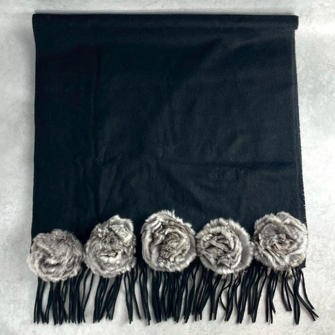 美品 カシミヤ100%●FENDI マフラー ストール ロゴ ポンポン 黒
