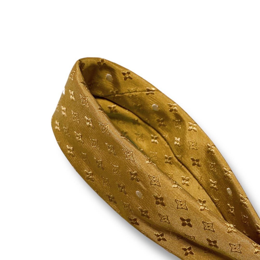 ルイヴィトン イタリア製 モノグラム総柄 シルク100% ネクタイ ベージュ系