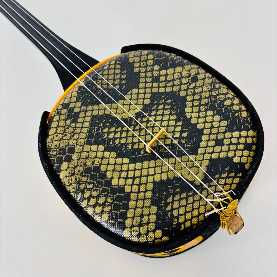 沖縄三線 人工蛇皮 沖縄 民謡 和楽器 三線 送料込み