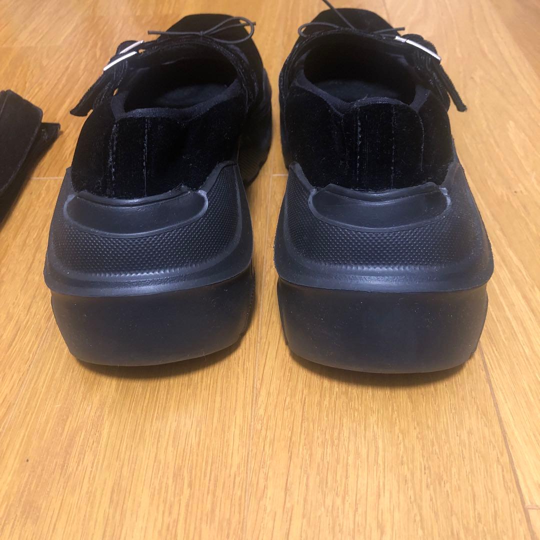 アキコアオキ　ブラック ベルベット スニーカー Giselle サイズ37