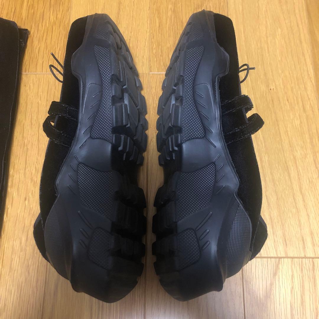 アキコアオキ　ブラック ベルベット スニーカー Giselle サイズ37