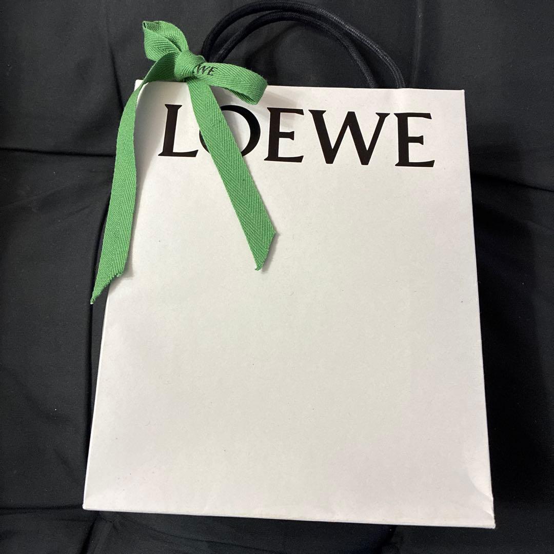 山口【新品未使用】LOEWE 二つ折り財布