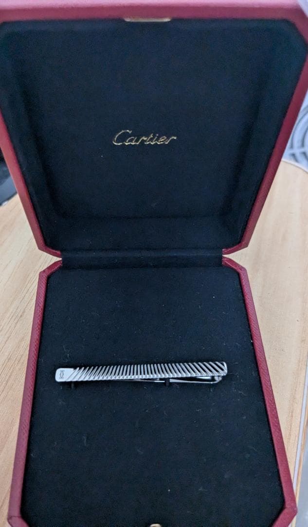 Cartier ネクタイピン レッドケース付き