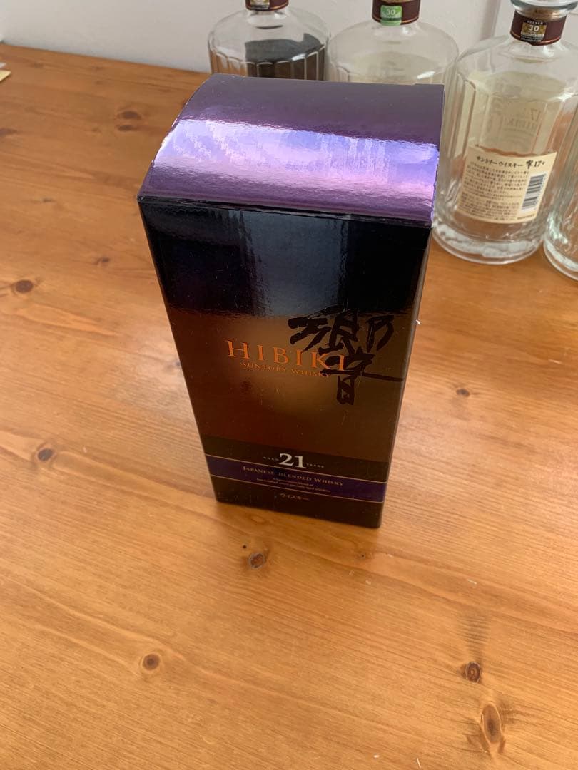 Hibiki 21年 ブレンデッドウイスキー 700ml 空瓶・空箱