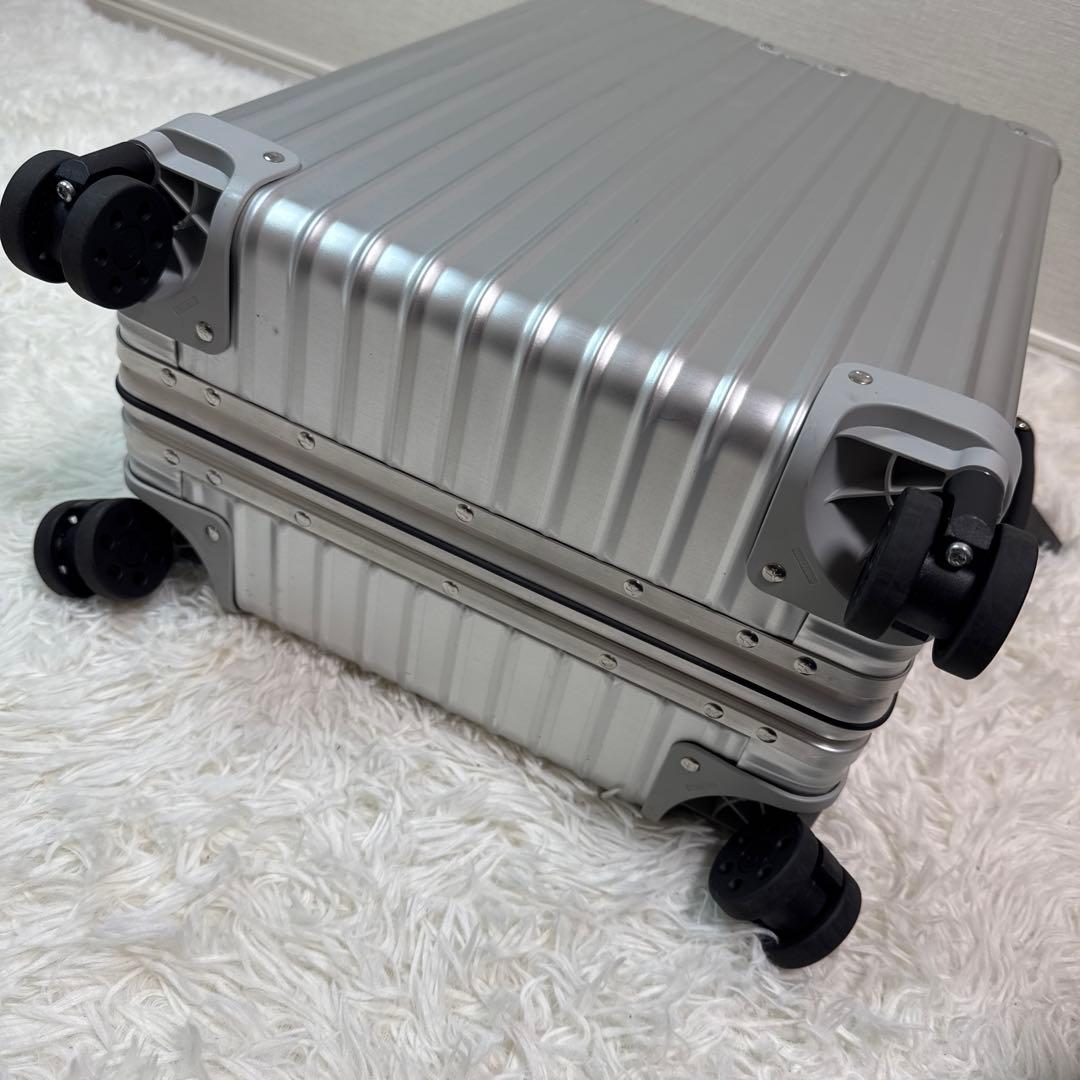 極美品 RIMOWA CLASSIC CABIN クラシックキャビン 4輪