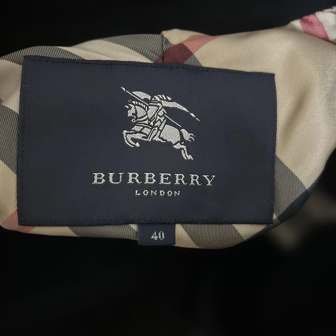 Burberry美品　黒いボタン付きウールコート　サイズ40