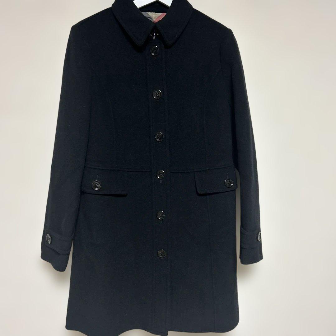 Burberry美品　黒いボタン付きウールコート　サイズ40