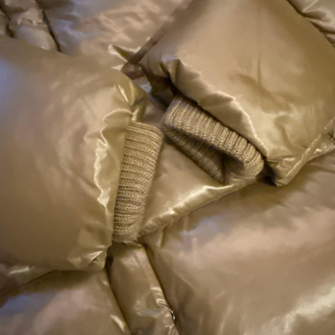 未使用デュベティカDUVETICAオリーブグリーン ファー付ダウンロングコート