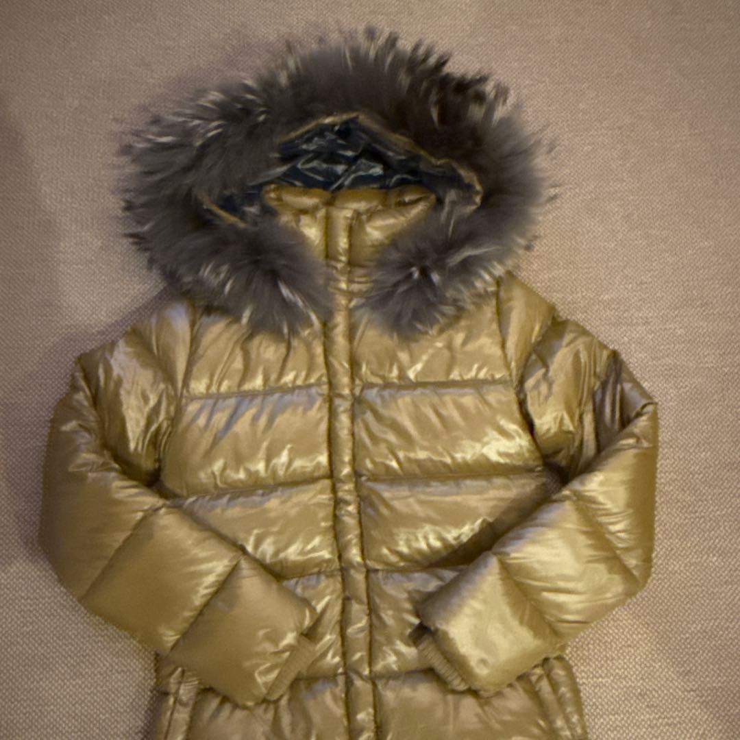 未使用デュベティカDUVETICAオリーブグリーン ファー付ダウンロングコート