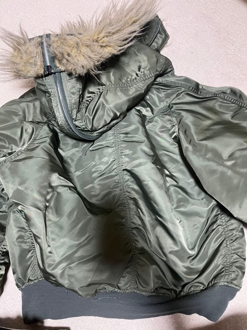 アルファ　n2b ジャケット