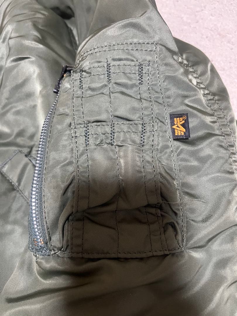 アルファ　n2b ジャケット