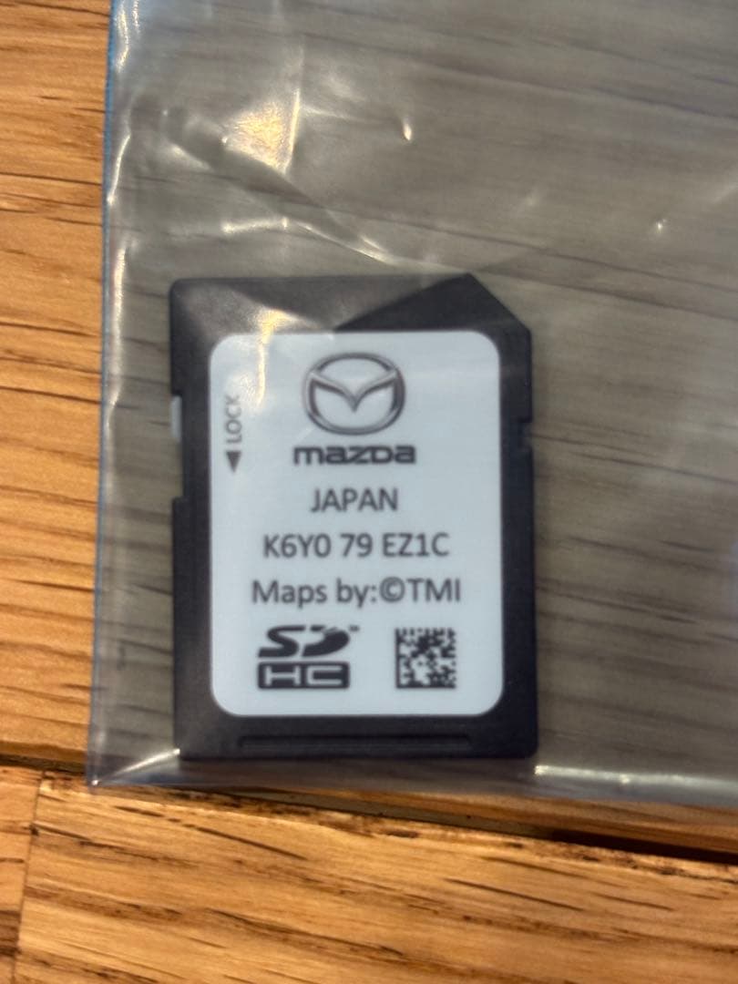 新品未使用品　Mazda カーナビ用SDカード K6Y0 79 EZ1C