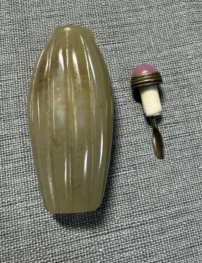 古砡 砡製物 和田玉 清時代中国古美術骨董 鼻煙壺 雕刻アンティ一ク