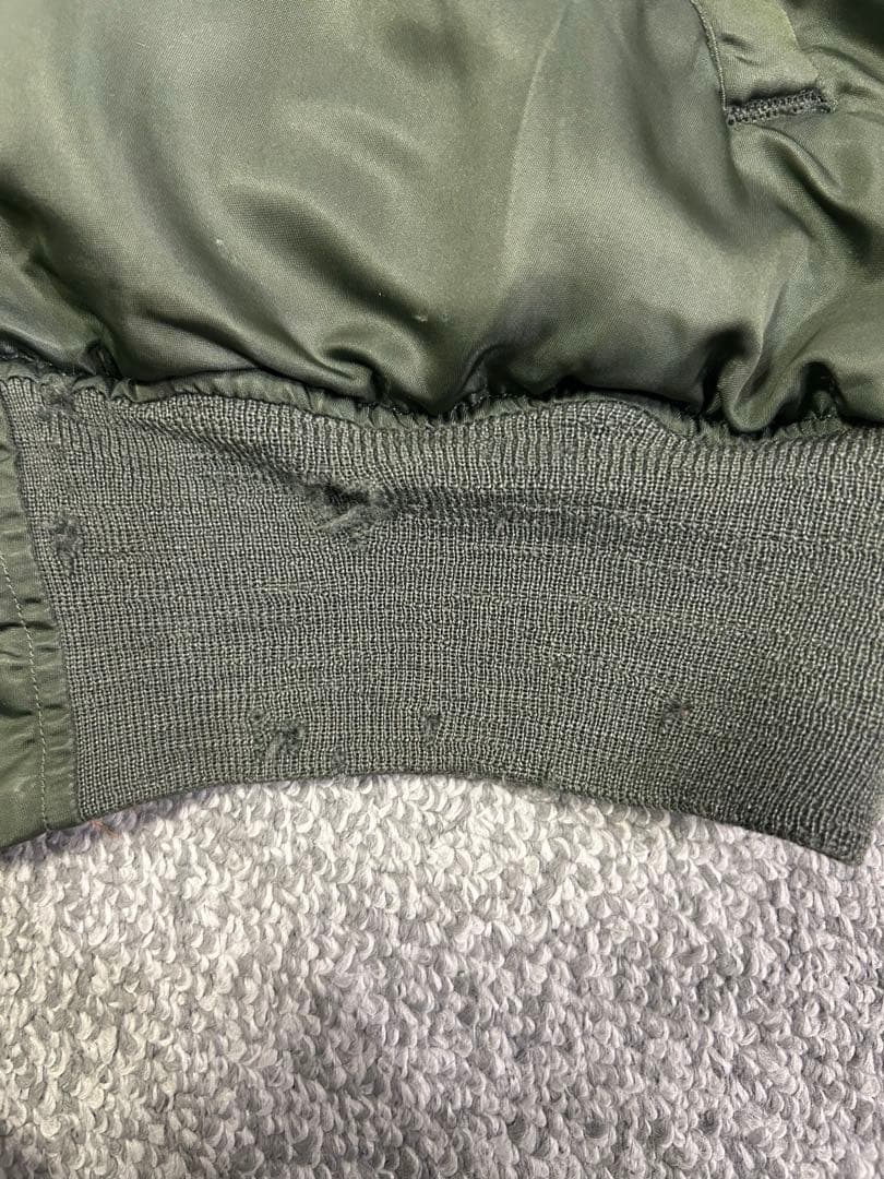 オリーブグリーン MA-1ジャケット Mサイズ