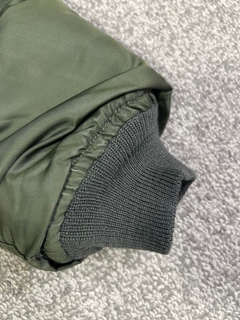 オリーブグリーン MA-1ジャケット Mサイズ