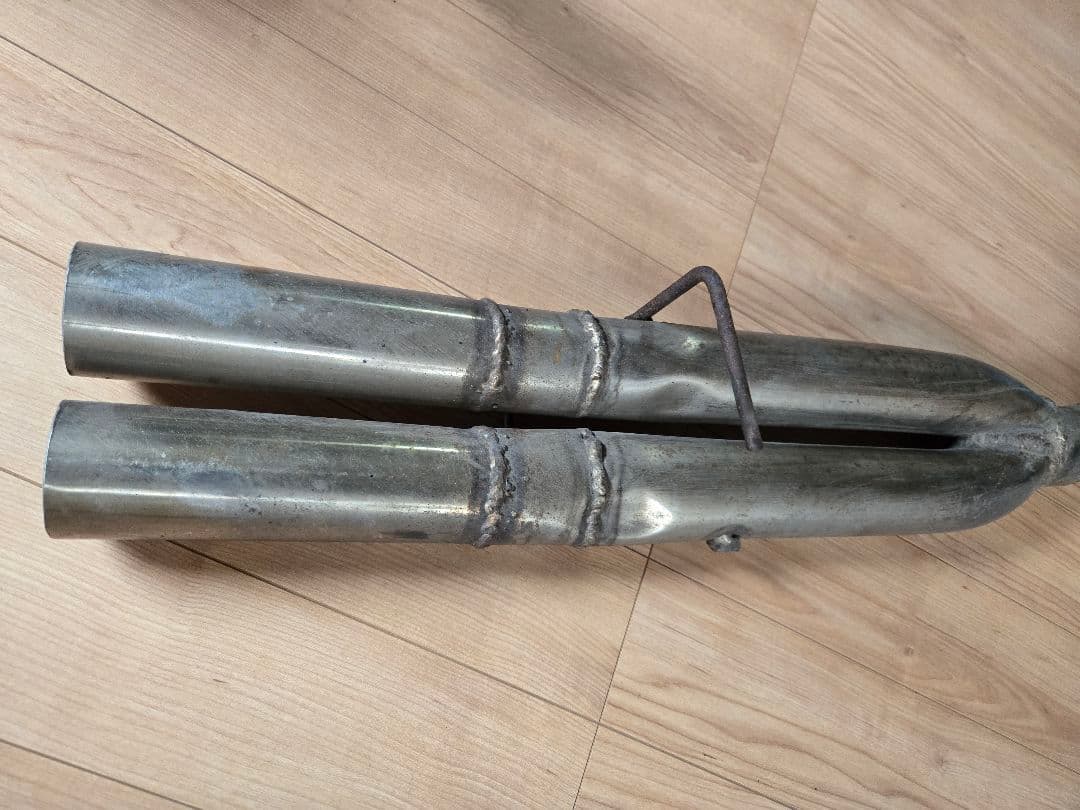 Y31シーマ　デュアルマフラー