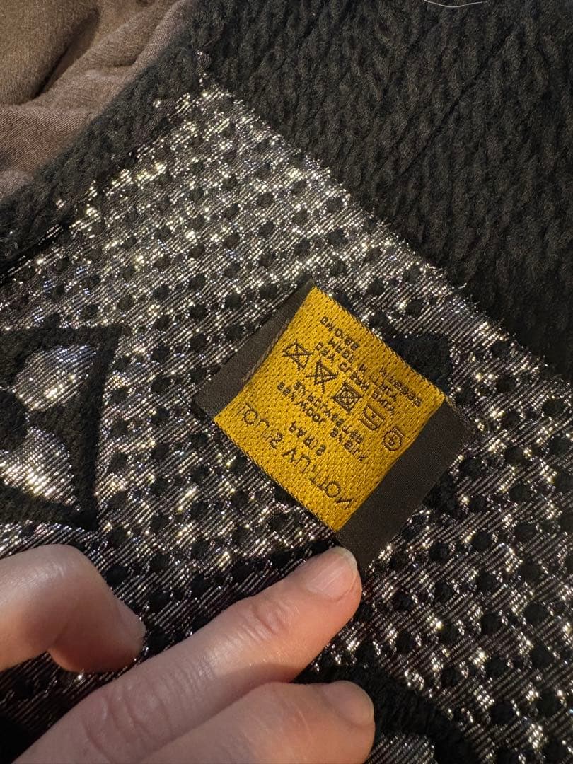 【美品】Louis Vuitton ロゴマフラー ブラック M75833