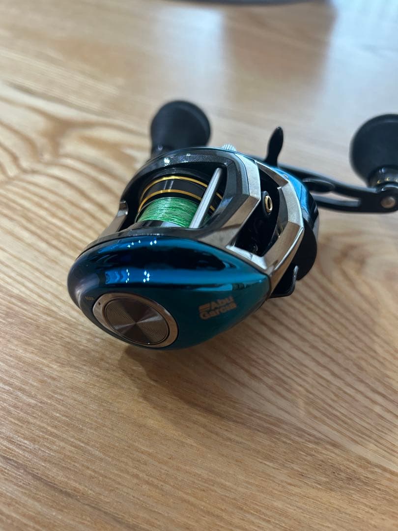 y*u様 アブガルシア　ソルティステージ　レボ　MJ 左ハンドル　リール　ライト