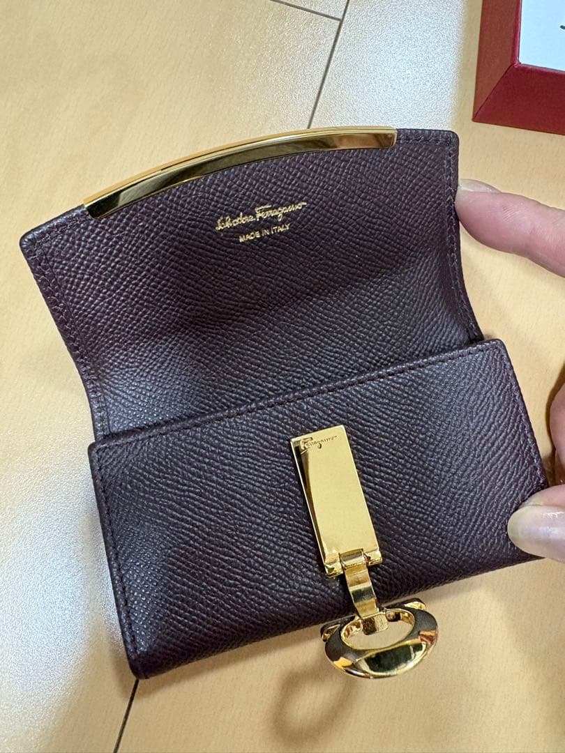 専用 フェラガモキーケース