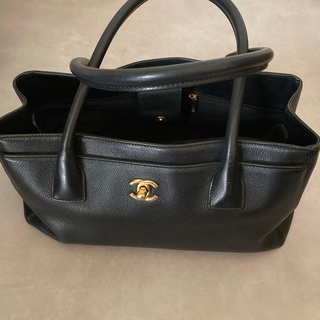 シャネル ブラック トートバッグ