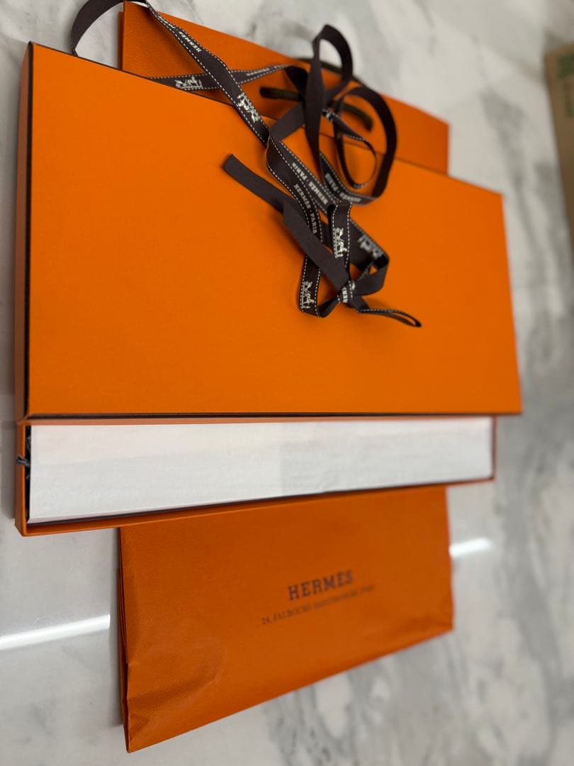 a*ん様 エルメス Hermes カシミヤマフラー 《バンド・ドゥ・レポ》02新