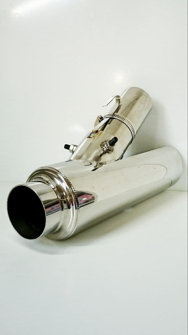 a新品未使用200系ハイエース専用砲弾型マフラーカッター