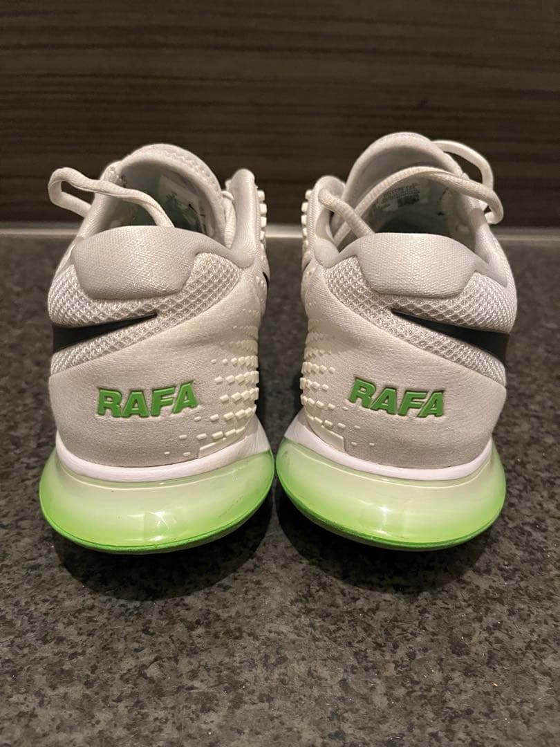 ナダル　テニスシューズ