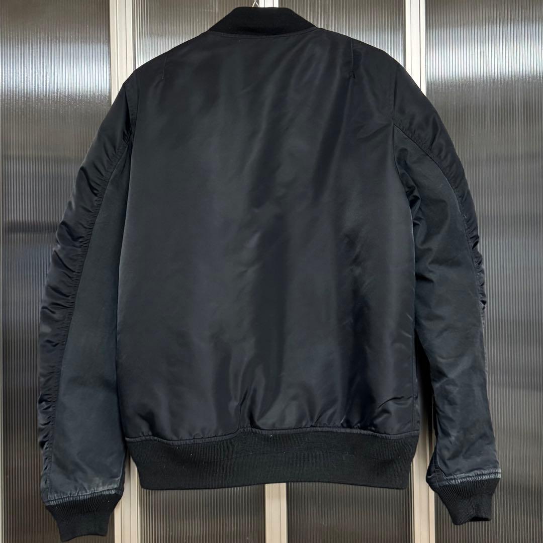 【今日限定値下げ中】カーハート 黒 MA-1 フライト ジャケット
