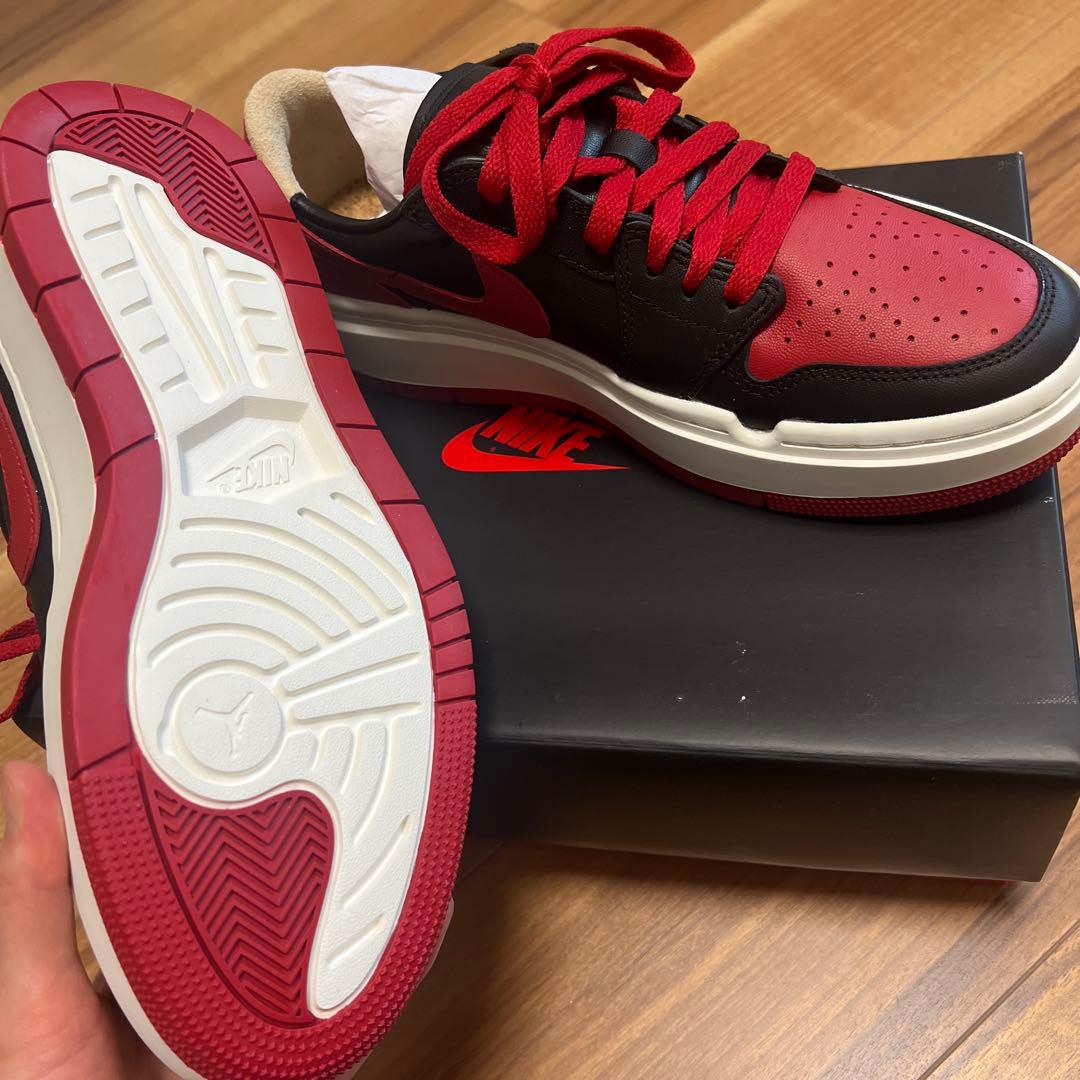 NIKE スニーカー