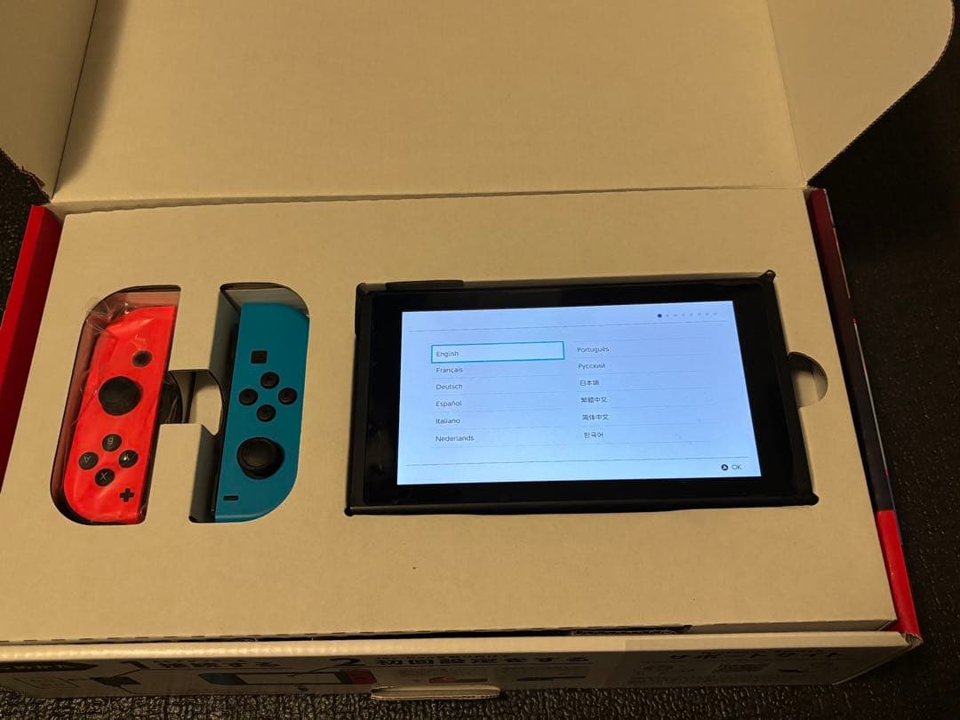 プロコン付き！Nintendo Switch ネオンレッド/ネオンブルー 本体