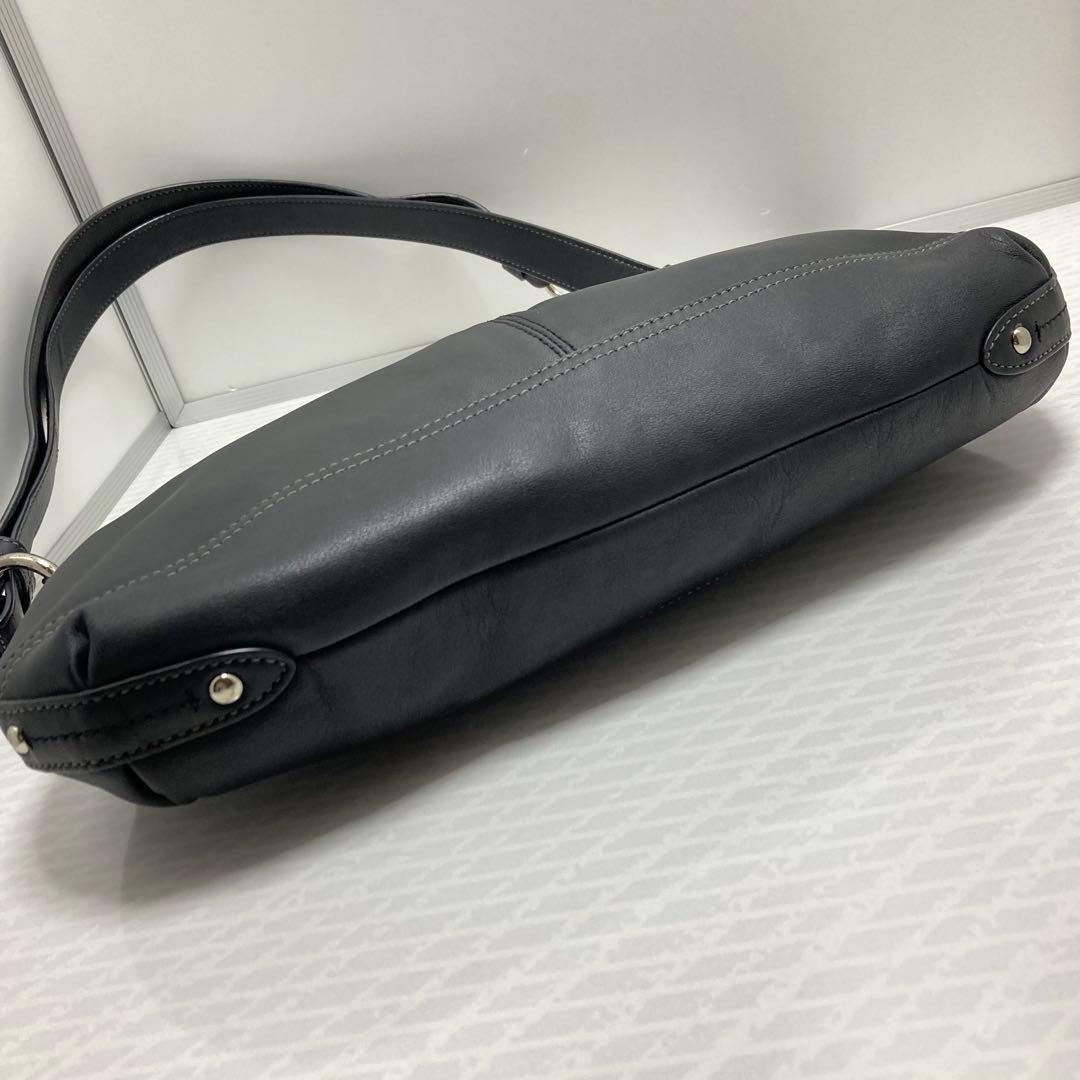 COACH ショルダーバッグ　ブラック　ボート型　 レザー　ハンドバッグ　斜め掛