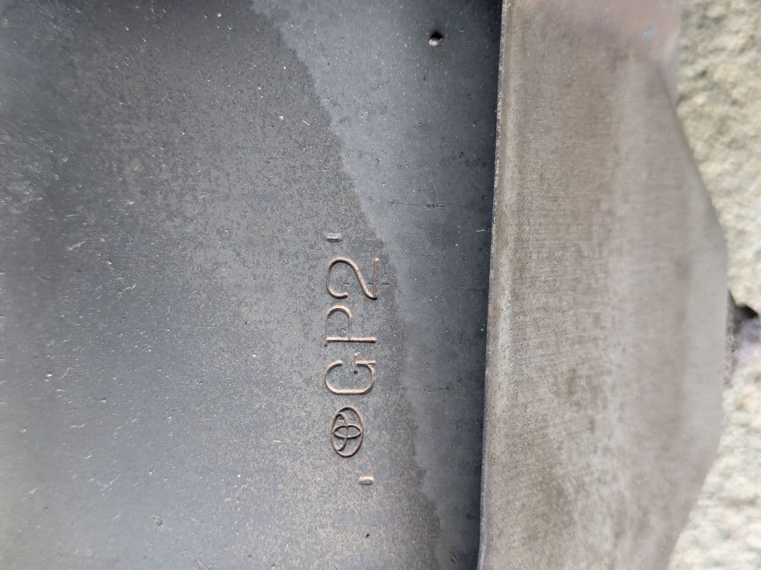 プリウス　触媒　コンバーター